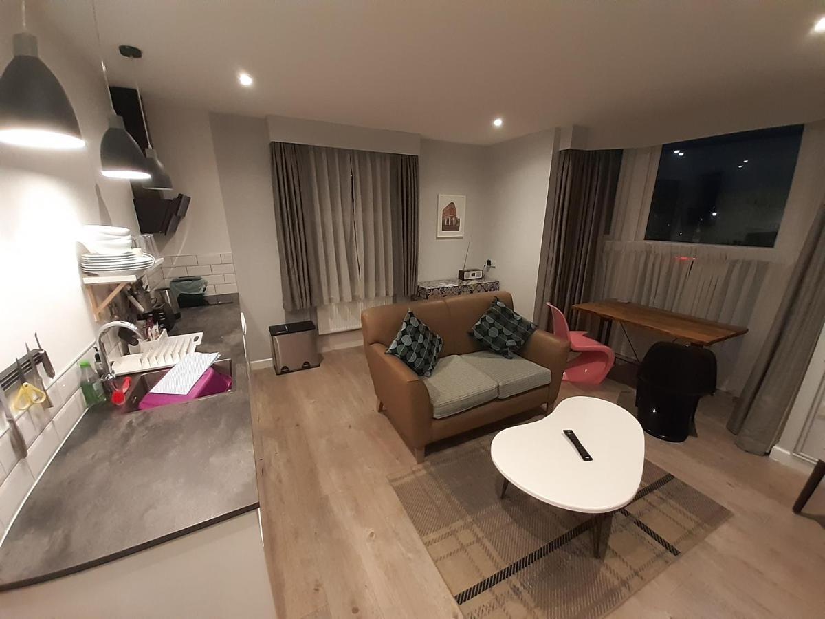 סטראוד Cotswold Aparthotel מראה חיצוני תמונה