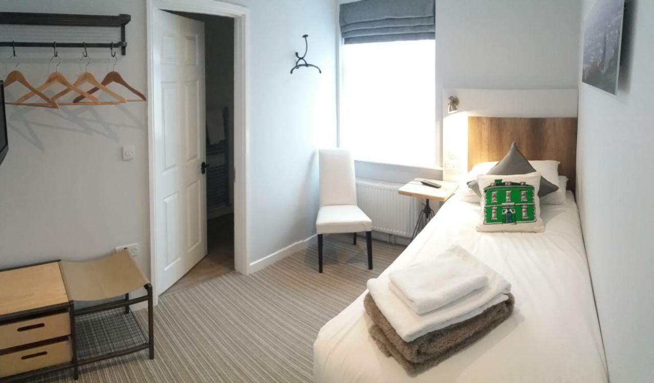 סטראוד Cotswold Aparthotel מראה חיצוני תמונה